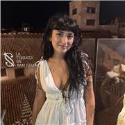 Profesora titulada de lengua castellana y literatura con experiencia en el sector